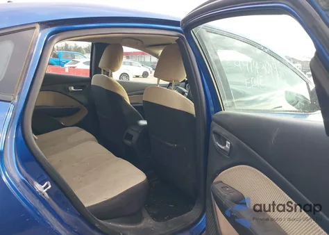 2014 Dodge Dart Sxt z USA, uszkodzony, nr VIN 1C3CDFBB9ED706505